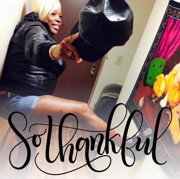 nicole_holston